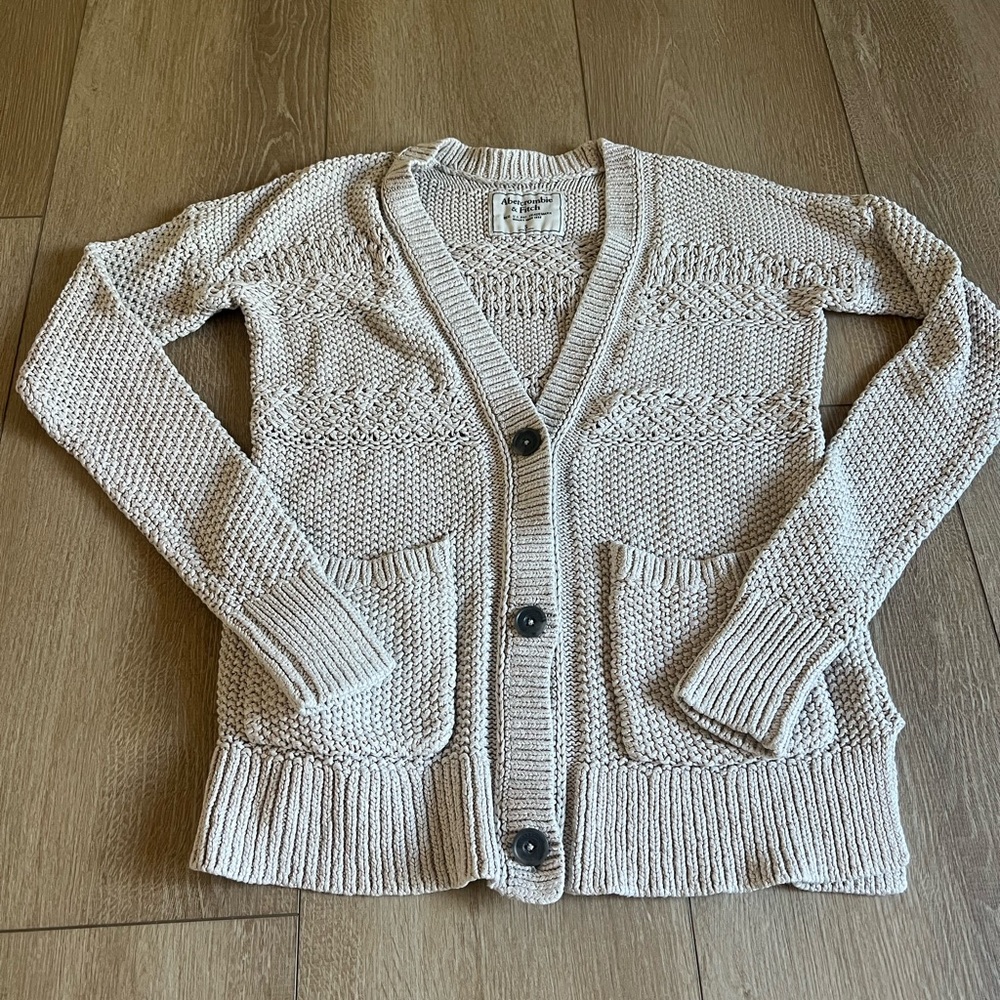 Abercrombie & Fitch Beige Knit Cardigan Size Small